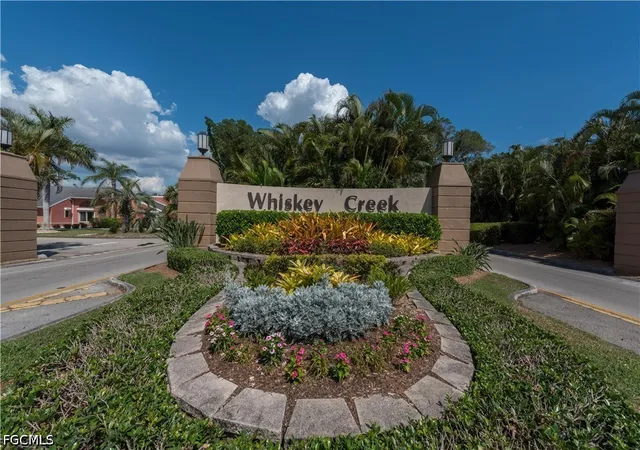 Photo 1 of Townhouse for sale at 5586 Pendlewood Ln, Fort Myers, FL 33919 | MLS# 2026038562 | Listing updated on 2026-09-16