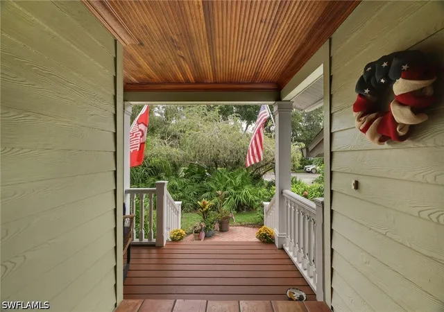 Photo 3 of Sale Pending at 494 Chatham Cir, Naples, FL 34110 | MLS# 226032836 | Listing updated on 2026-10-05