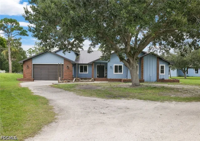 Photo 50 of Single family home for sale at 20401 Pearce St, North Fort Myers, FL 33917 | MLS# 2026038581 | Listing updated on 2026-09-15