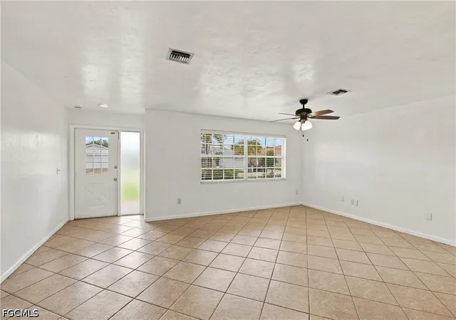 Photo 3 of Single family home for sale at 7402 Sea Is Rd, Fort Myers, FL 33967 | MLS# 2026038631 | Listing updated on 2026-10-21