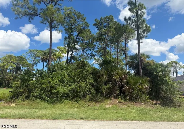 Photo 1 of Land for sale at 5018 N Rosebud Cir, Labelle, FL 33935 | MLS# 2026038640 | Listing updated on 2026-09-14