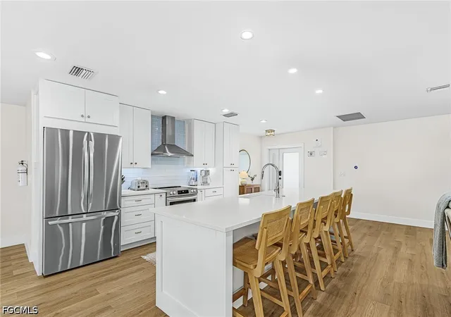 Photo 3 of Single family home for sale at 8 Palmview Blvd, Fort Myers Beach, FL 33931 | MLS# 2026038642 | Listing updated on 2026-09-28