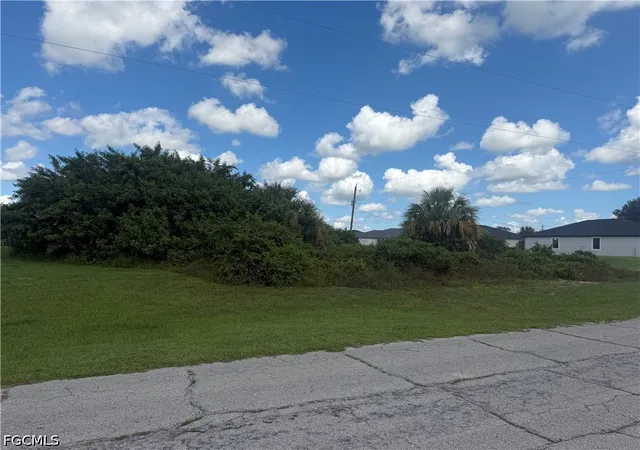 Photo 3 of Land for sale at 3072 E Briarwood Cir, Labelle, FL 33935 | MLS# 2026038647 | Listing updated on 2026-09-14