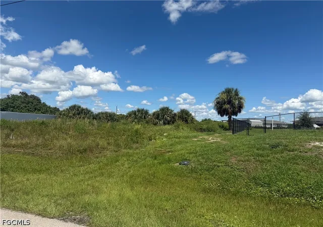 Photo 3 of Land for sale at 9006 Maywood Cir, Labelle, FL 33935 | MLS# 2026038654 | Listing updated on 2026-09-14