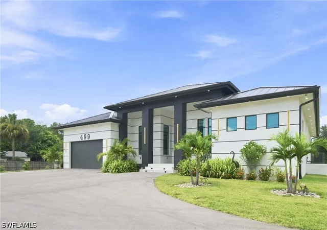 Photo 3 of Single family home for sale at 499 Golden Gate Blvd E, Naples, FL 34120 | MLS# 226032266 | Listing updated on 2026-09-14