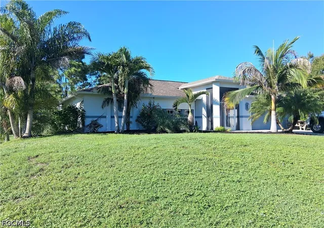 Photo 3 of Single family home for sale at 719 Zeppelin Pl, Fort Myers, FL 33913 | MLS# 2026038789 | Listing updated on 2026-09-15