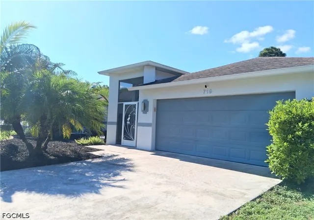 Photo 4 of Single family home for sale at 719 Zeppelin Pl, Fort Myers, FL 33913 | MLS# 2026038789 | Listing updated on 2026-09-15