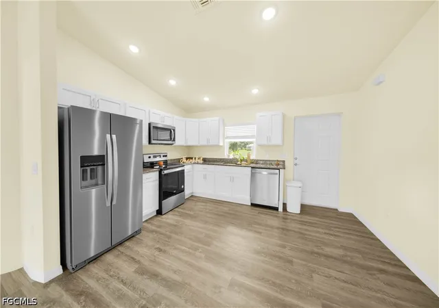 Photo 2 of Single family home for sale at 1405 Inwood Rd, Labelle, FL 33935 | MLS# 2026038820 | Listing updated on 2026-09-30