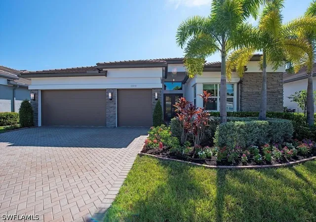 Photo 2 of Single family home for sale at 12058 Mimosa St, Naples, FL 34120 | MLS# 226030618 | Listing updated on 2026-09-15