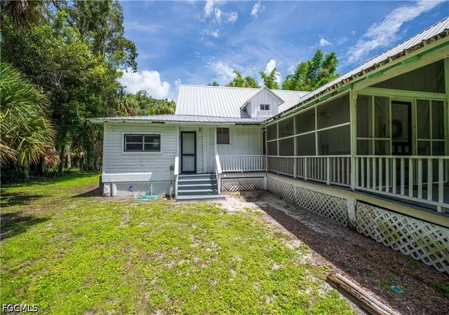 Photo 4 of Single family home for sale at 160 Curry St, Labelle, FL 33935 | MLS# 2026038845 | Listing updated on 2026-09-16
