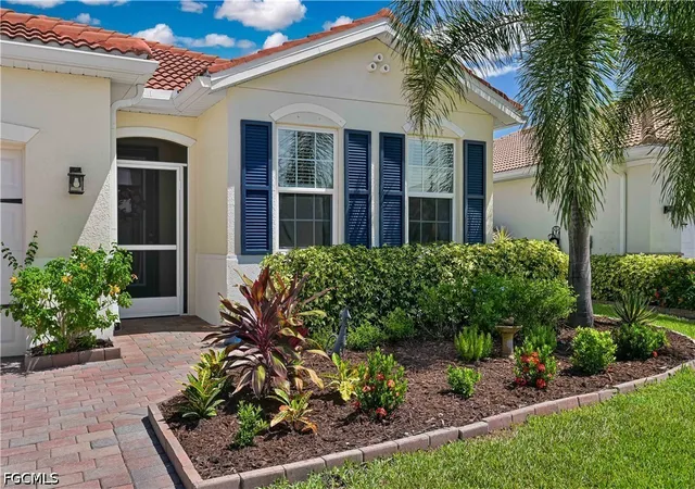 Photo 3 of Single family home for sale at 15136 Yellow Wood Dr, Alva, FL 33920 | MLS# 2026038848 | Listing updated on 2026-10-04