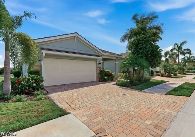 Photo 2 of Sale Pending at 16792 Seasons Coast Dr, Bonita Springs, FL 34135 | MLS# 2026038851 | Listing updated on 2026-10-06