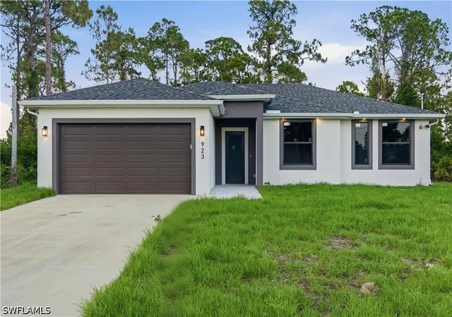 Photo 1 of Single family home for sale at 923 Milwaukee Blvd, Lehigh Acres, FL 33974 | MLS# 226032696 | Listing updated on 2026-09-15