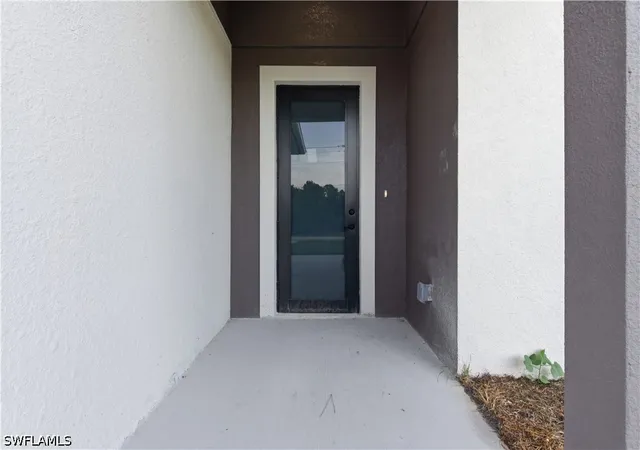 Photo 3 of Single family home for sale at 923 Milwaukee Blvd, Lehigh Acres, FL 33974 | MLS# 226032696 | Listing updated on 2026-09-15
