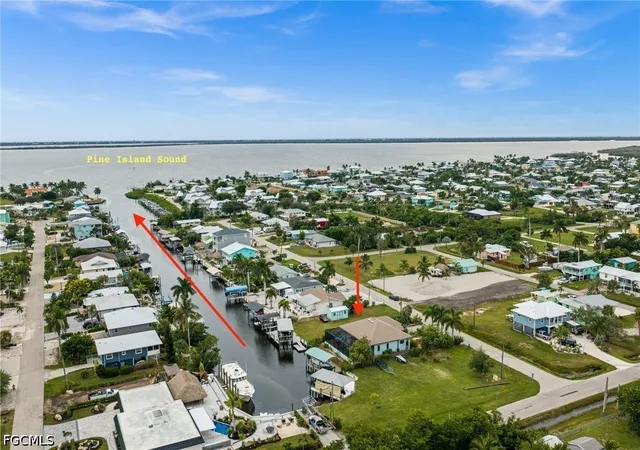 Photo 2 of Single family home for sale at 2478 Baybreeze St, Saint James City, FL 33956 | MLS# 2026038923 | Listing updated on 2026-10-09