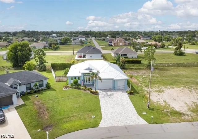 Photo 2 of Single family home for sale at 2602 Nw 20th Terrace, Cape Coral, FL 33993 | MLS# 2026038943 | Listing updated on 2026-09-15