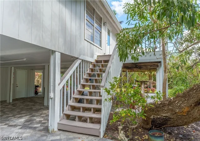 Photo 3 of Single family home for sale at 5058 Seahorse Ave, Naples, FL 34103 | MLS# 226033307 | Listing updated on 2026-09-15
