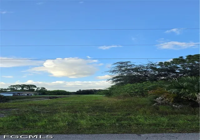 Photo 3 of Sale Pending at 851 Spaulding St E, Lehigh Acres, FL 33974 | MLS# 2026038973 | Listing updated on 2026-10-02