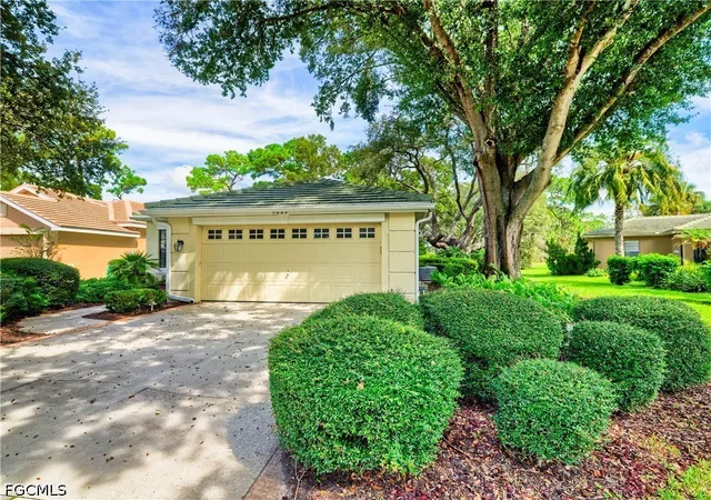 Photo 3 of Sale Pending at 9029 Penelope Dr, Weeki Wachee, FL 34613 | MLS# 2026038925 | Listing updated on 2026-10-06