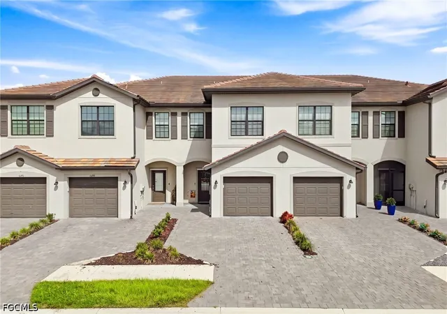 Photo 1 of Townhouse for sale at 14192 Pine Lodge Ln, Fort Myers, FL 33913 | MLS# 2026039134 | Listing updated on 2026-09-18