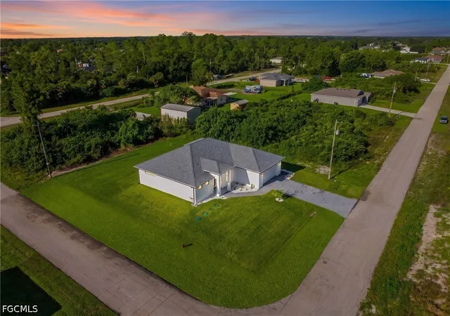 Photo 4 of Single family home for sale at 736 Chambers St E, Lehigh Acres, FL 33974 | MLS# 2026039160 | Listing updated on 2026-10-31