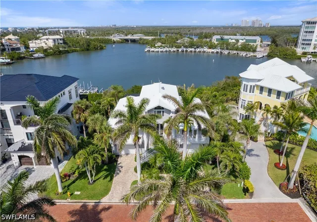 Photo 2 of Single family home for sale at 197 San Mateo Dr, Bonita Springs, FL 34134 | MLS# 226033288 | Listing updated on 2026-09-21
