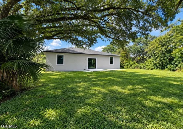 Photo 2 of Single family home for sale at 1293 Mission Ln, Labelle, FL 33935 | MLS# 2026039238 | Listing updated on 2026-09-23
