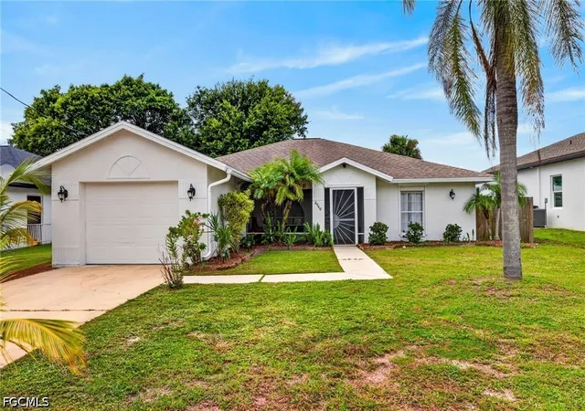 Photo 1 of Single family home for sale at 2940 Dunbar Ave, Fort Myers, FL 33916 | MLS# 2026039256 | Listing updated on 2026-09-17