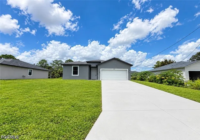 Photo 1 of Single family home for sale at 6036 Acorn Cir, Labelle, FL 33935 | MLS# 2026039265 | Listing updated on 2026-09-23