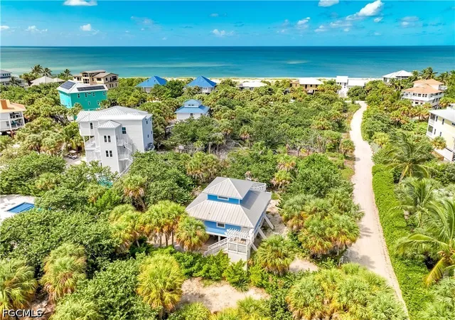 Photo 2 of Single family home for sale at 4561 Smugglers Dr, Captiva, FL 33924 | MLS# 2026039278 | Listing updated on 2026-09-17