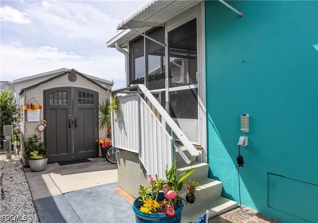 Photo 3 of Manufactured home for sale at 11095 Sunglow Ln, Fort Myers, FL 33908 | MLS# 2026039324 | Listing updated on 2026-09-18