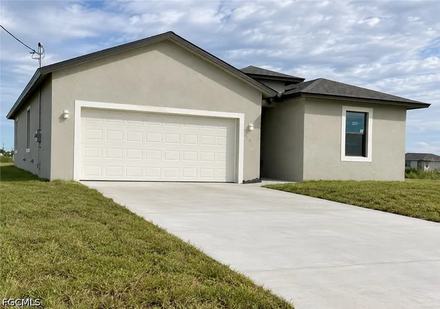Photo 1 of Single family home for sale at 5030 S Peachtree Cir, Labelle, FL 33935 | MLS# 2026039339 | Listing updated on 2026-09-23