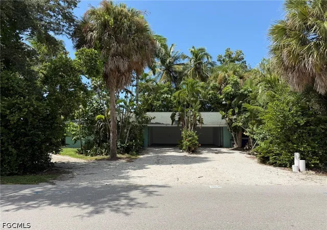 Photo 1 of Multi family home for sale at 27633  635 Imperial Shrs Blvd, Bonita Springs, FL 34134 | MLS# 2026039373 | Listing updated on 2026-10-05