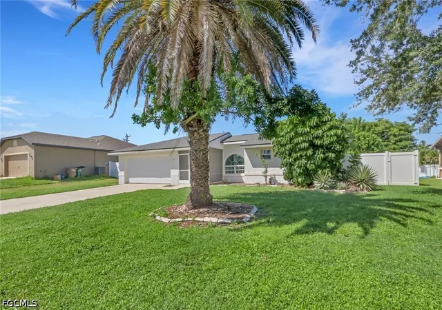 Photo 2 of Single family home for sale at 105 Se 44th Terrace, Cape Coral, FL 33904 | MLS# 2026039374 | Listing updated on 2026-09-29