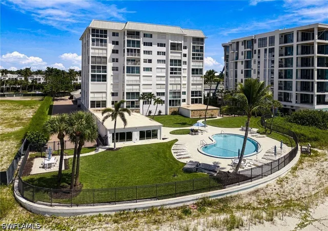 Photo 3 of Condo for sale at 1717 Gulf Shore Blvd N #103, Naples, FL 34102 | MLS# 226031970 | Listing updated on 2026-09-22