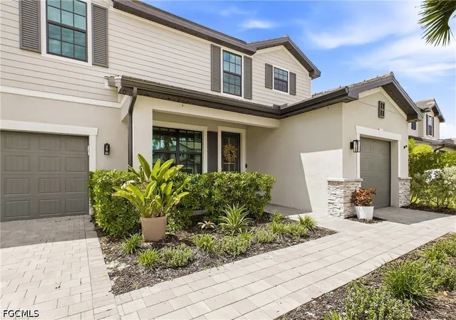 Photo 3 of Single family home for sale at 10840 Timber Crk Dr, Fort Myers, FL 33913 | MLS# 2026039416 | Listing updated on 2026-09-23