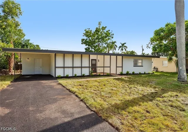 Single family home for sale at 2124 Sunrise Blvd, Fort Myers, FL 33907 | MLS# 2026039478