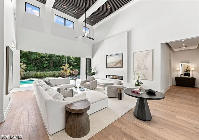 Photo 2 of Single family home for sale at 1300 Nautilus Rd, Naples, FL 34102 | MLS# 226033770 | Listing updated on 2026-10-04