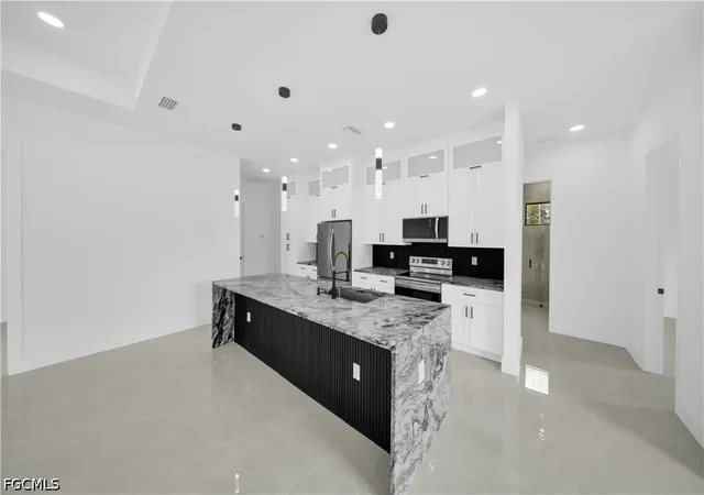 Photo 4 of Sale Pending at 808 Willard Ave, Lehigh Acres, FL 33972 | MLS# 2026039505 | Listing updated on 2026-10-15