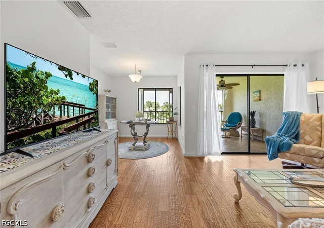 Listing Photo 4 - Condo for sale in building located at 1781 Pebble Bch Dr, Fort Myers, FL 33907 - Unit #211