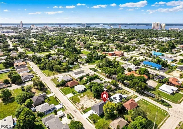 Photo 3 of Single family home for sale at 2983 Dunbar Ave, Fort Myers, FL 33916 | MLS# 2026039520 | Listing updated on 2026-09-19