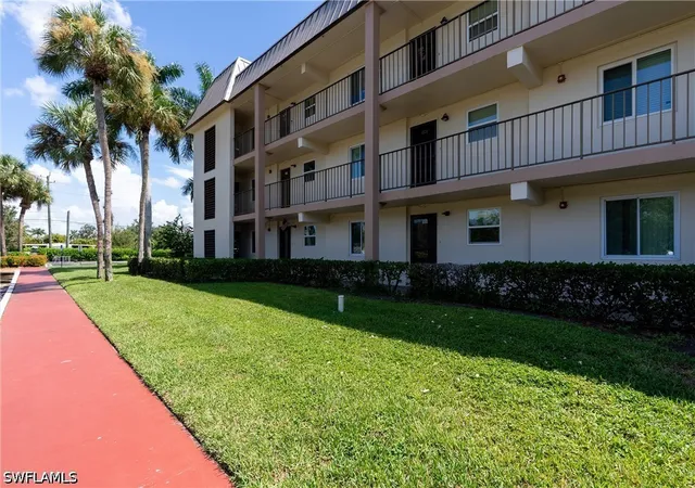 Photo 2 of Condo for sale at 1000 Manatee Rd #A102, Naples, FL 34114 | MLS# 226033738 | Listing updated on 2026-09-20