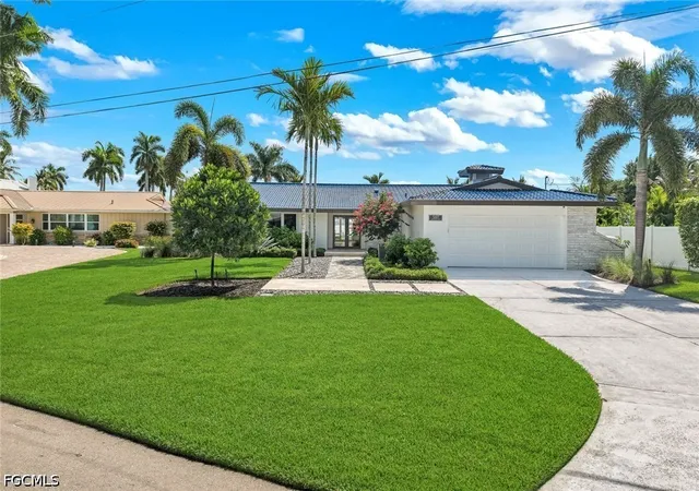 Photo 4 of Sale Pending at 5327 Nautilus Dr, Cape Coral, FL 33904 | MLS# 2026039543 | Listing updated on 2026-09-26