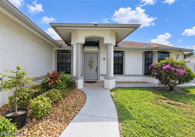 Photo 2 of Single family home for sale at 1728 54th Terrace Sw, Naples, FL 34116 | MLS# 226033391 | Listing updated on 2026-09-19