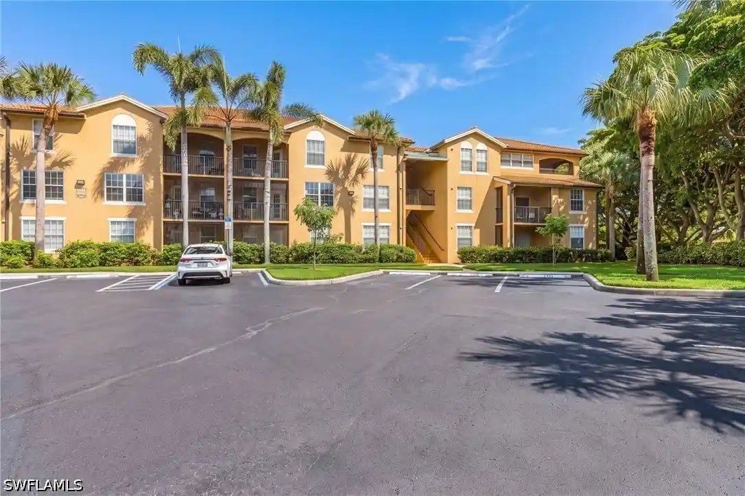 Listing Photo 26 - Condo for sale in 8635 River Homes Ln located at 8635 River Homes Ln, Bonita Springs, FL 34135 - Unit #2308