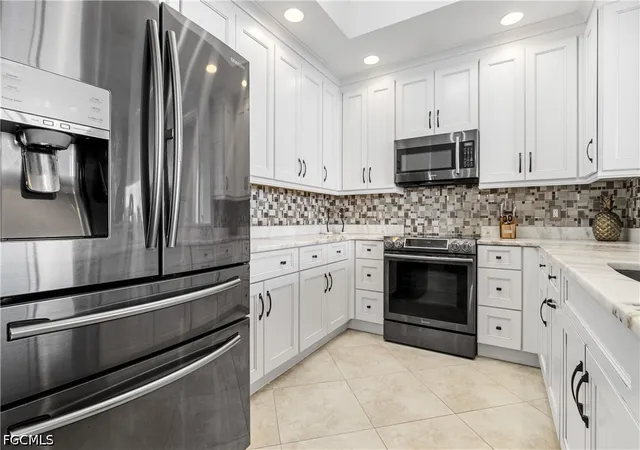 Photo 2 of Condo for sale at 2090 W 1st Street #I2409, Fort Myers, FL 33901 | MLS# 2026039557 | Listing updated on 2026-10-04