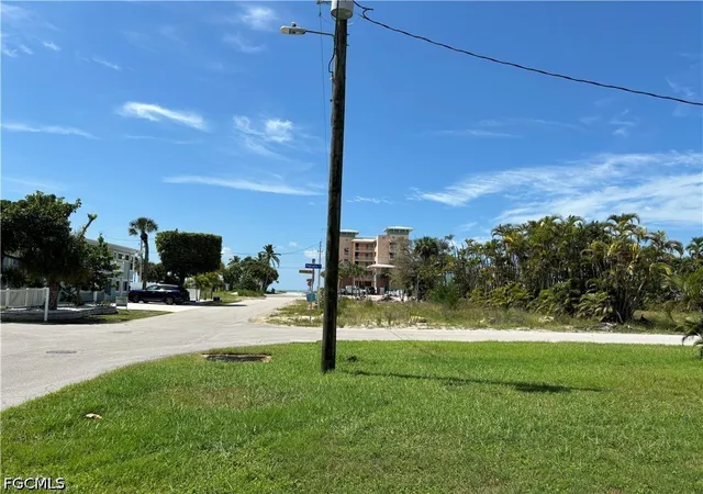 Photo 4 of Land for sale at 209 Dakota Ave, Fort Myers Beach, FL 33931 | MLS# 2026039599 | Listing updated on 2026-09-21