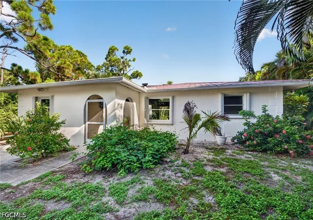 Photo 2 of Single family home for sale at 3628 Tropical Point Dr, Saint James City, FL 33956 | MLS# 2026039607 | Listing updated on 2026-10-01