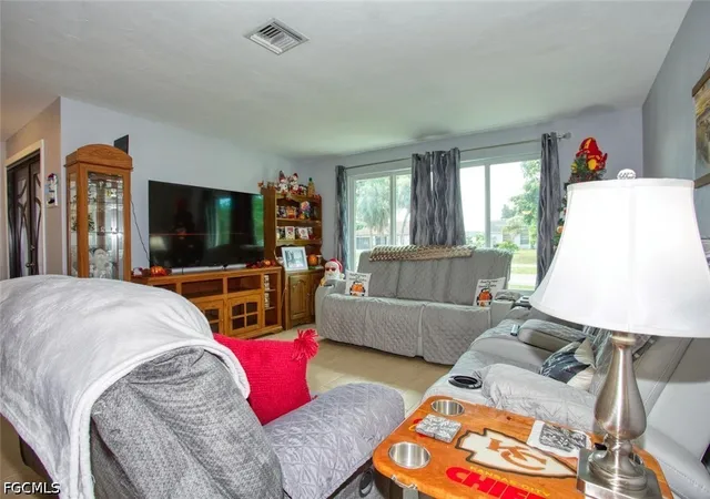 Photo 3 of Single family home for sale at 1227 Everest Pkwy, Cape Coral, FL 33904 | MLS# 2026039663 | Listing updated on 2026-10-05