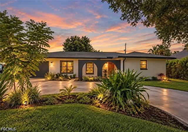 Photo 1 of Single family home for sale at 2502 Barcelona Ave, Fort Myers, FL 33905 | MLS# 2026039669 | Listing updated on 2026-10-06